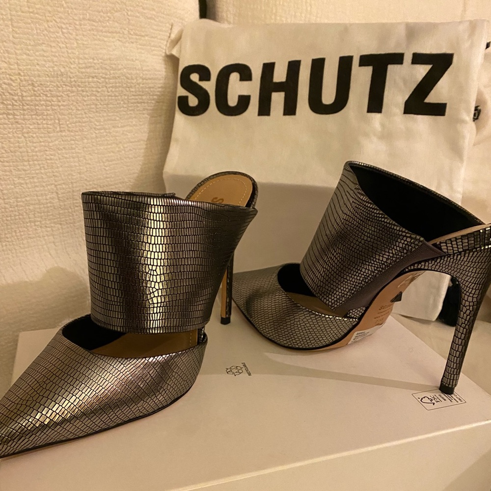 Metal Schultz heels (new) never used in box